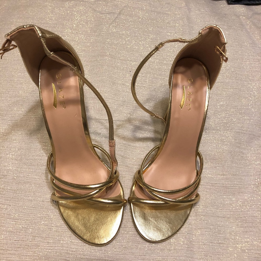 Sexy gold sandals